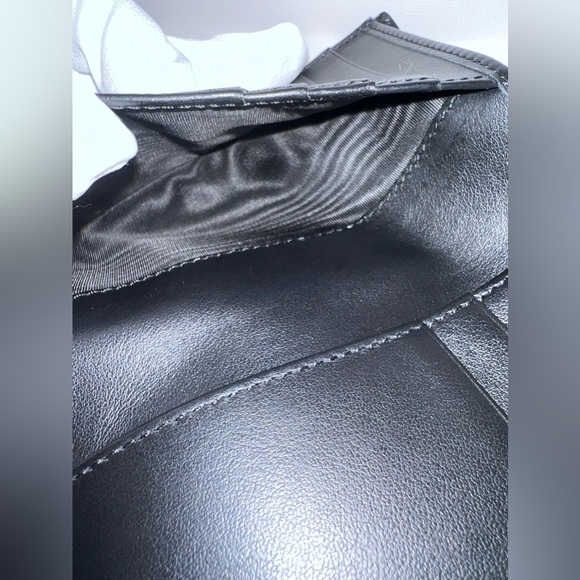 Versace Medusa Bifold Wallet - Picture 12 of 14